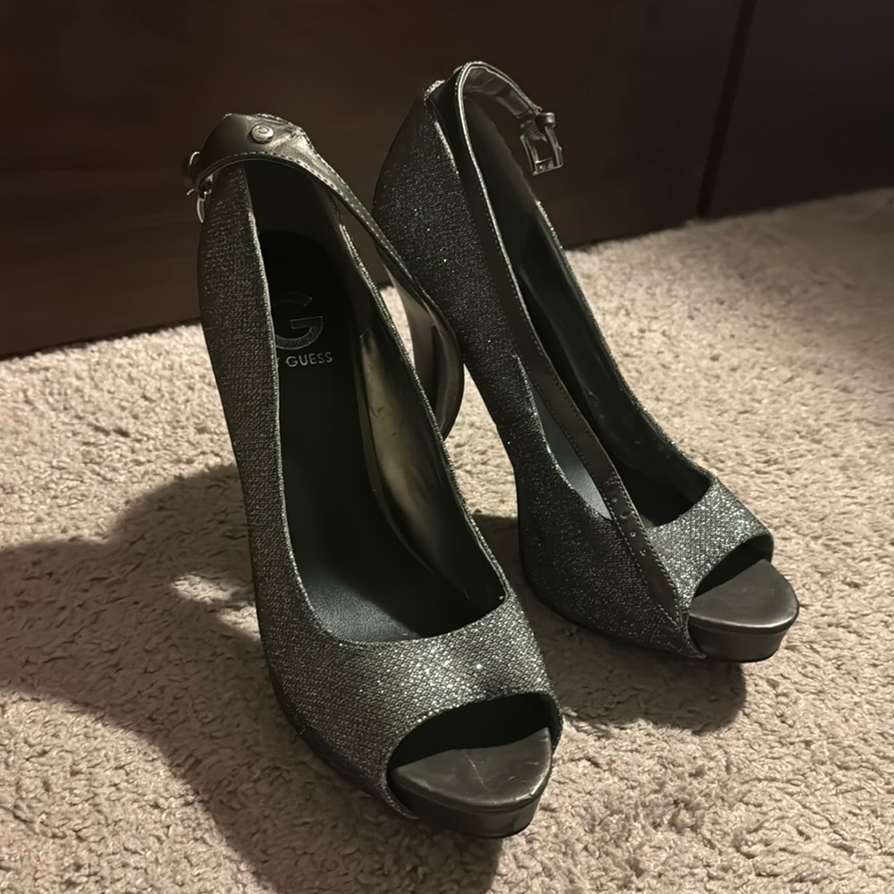 Guess stilettos